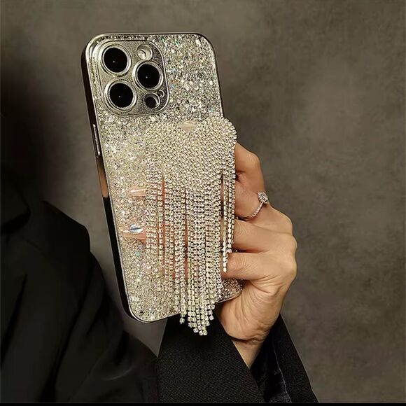 Sparkling iPhone 16 Pro Max Case with Heart and Tassel Design - Picture 3 of 7